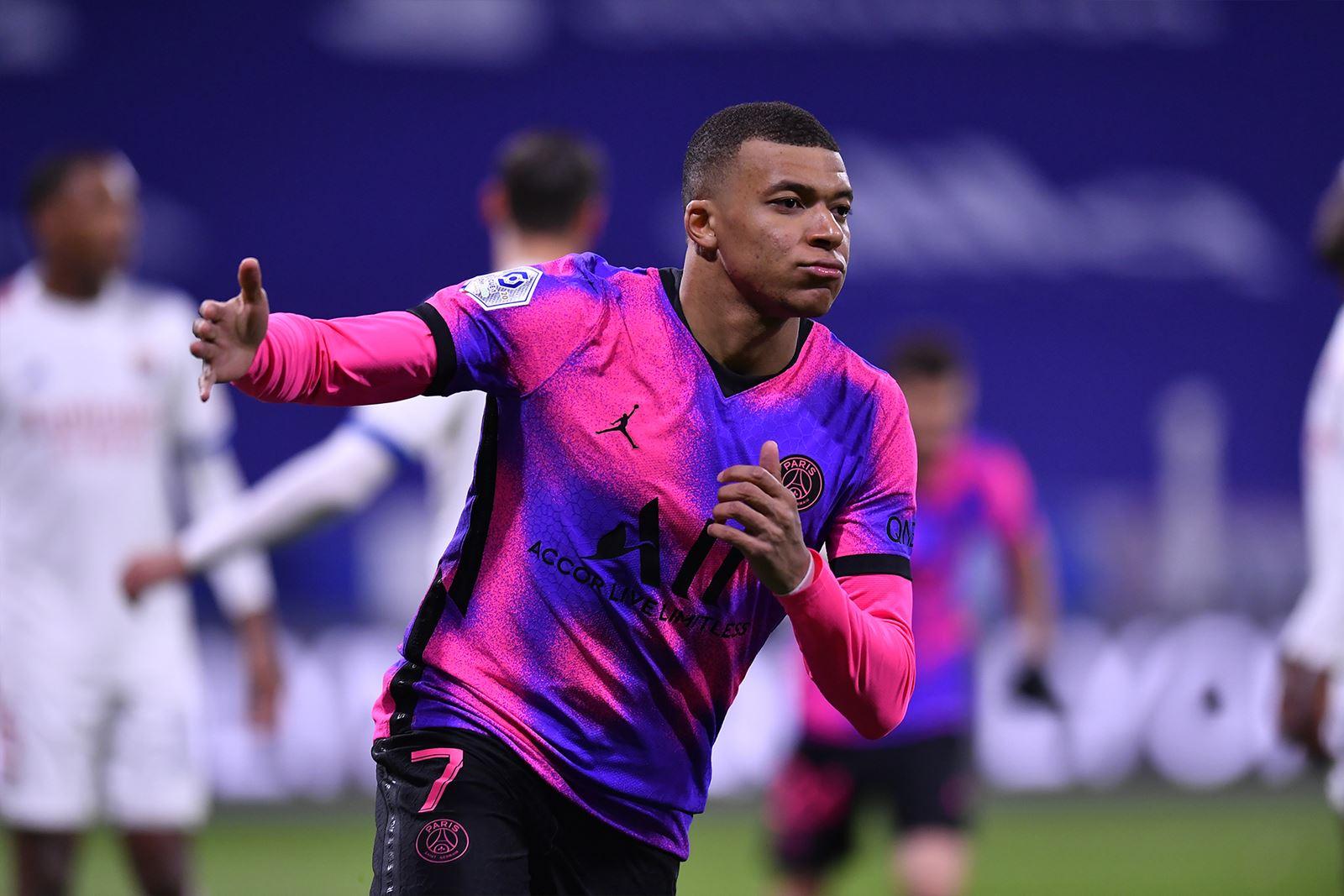 关于内马尔连续十五场比赛得分超过出色防守，塞尔维亚队挑战极限！的信息