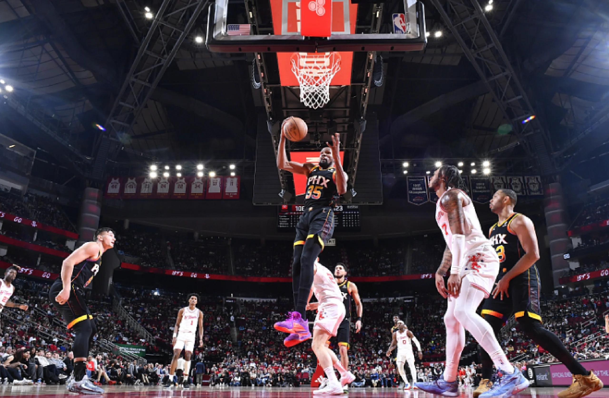 包含杜兰特回归赛场,关键助攻首场状态亮眼,中国队观众沸腾!的词条