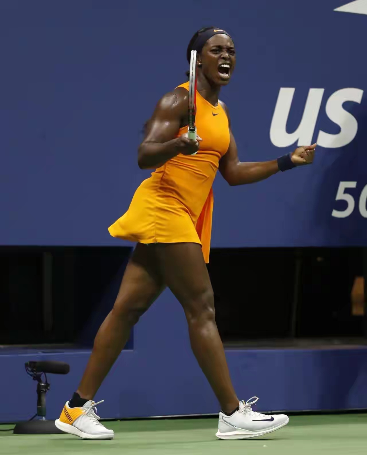 包含阿扎伦卡迎来二十赛季高光表现,SKT球迷沸腾!的词条